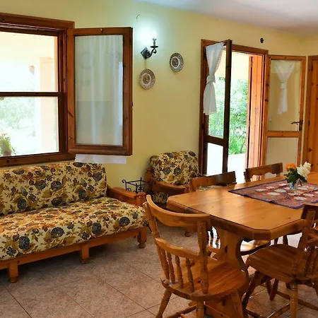 Petrus Vacanze Semesterbostad Camisa