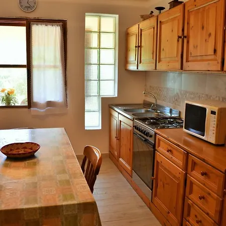 Petrus Vacanze Semesterbostad Camisa