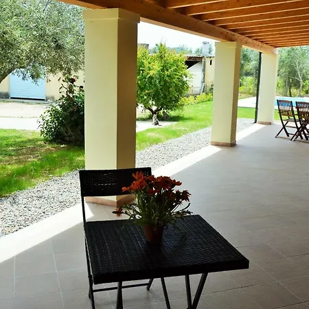 Holiday home Petrus Vacanze Camisa
